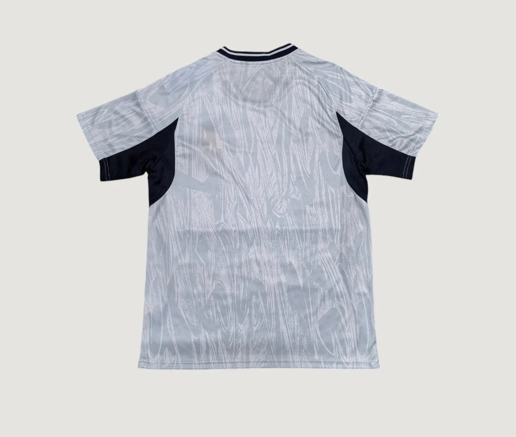 Real Madrid – Maillot Concept 24/25 – Blanc, Noir